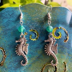 🌸2 for $24🌸 Green Agate Seahorse Charm Earrings